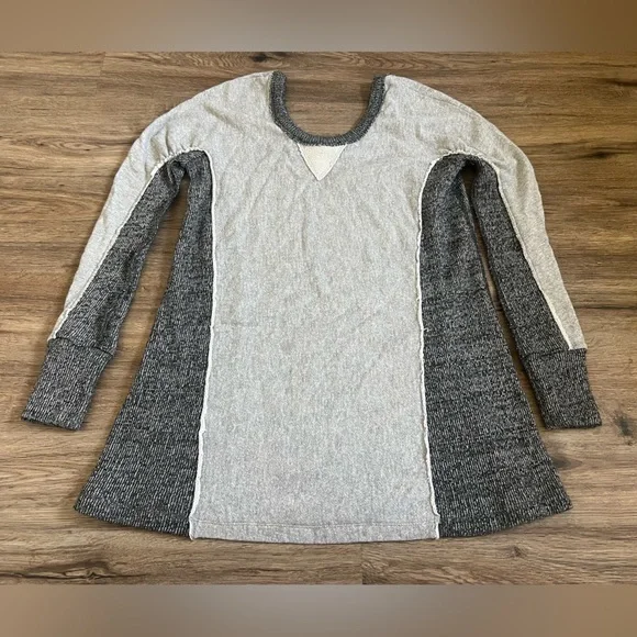 FP Beach Women's Long Sleeve Pullover Lightweight Knit Sweater Gray Size Large - Picture 1 of 6